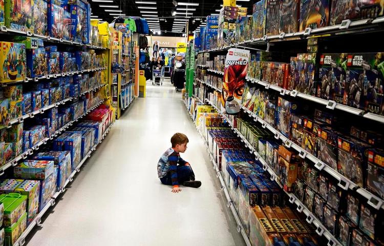 natshopping. Moderne forbrugere vil have mulighed for at handle om natten - selvom det er de færreste, der rent faktisk gør det. Arkivfoto: Jacob Ehrbahn 