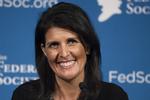 Ubeskrevet. Ingen ved præcis, hvad USA's kommende FN-ambassadør Nikki Haley ved eller mener om udenrigspolitik. 