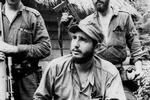 Sammen med sin lillebror Raul Castro (til venstre i billedet), omstyrtede den afdøde præsident det amerikansk-støttede Batista-styre. Raul Castro er Cubas nuværende politiske leder, og det var ham, der overbragte verden nyheden om sin brors død. 