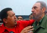 Fidel Castro sammen med sin nu afdøde ven, Venezuelas præsident, Hugo Chavez, der var en tilsvarende torn i øjet på stormagten USA. (Foto: AP) 