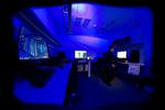 Ofte forsøger ondsindede hackere at få adgang til systemer via såkaldt social engineering, dvs. at få ansatte til uforvarende at lukke en dør op for dem gennem emails. Her er vi i Europols Cybercrime Center i Haag.  