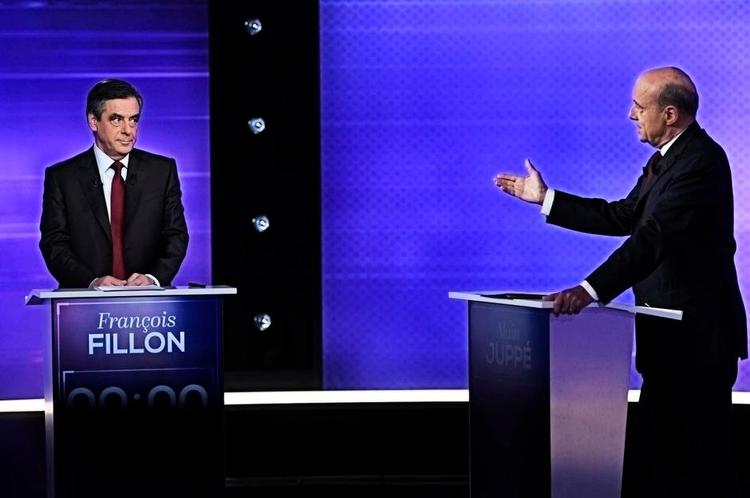 TV-duel mellem kandidaterne François Fillon og Alain Juppé. Foto:  