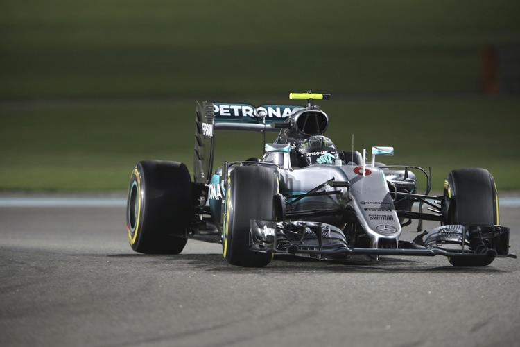 MESTER. Nico Rosberg kunne tillade sig at køre taktisk i sæsonens sidste VM-afdelinger, men søndag var spændingen alligevel intens i Abu Dhabi. 