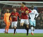 BOLDEJER. Zlatan Ibrahimovic scorede et lækkert hovedstødsmål mod West Ham, og han var ikke meget for at slippe bolden efter den træffer. 