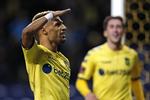MÅL. Hany Mukhtar kvitterer for sin scoring med deraf følgende opbakning fra klubbens fans. 