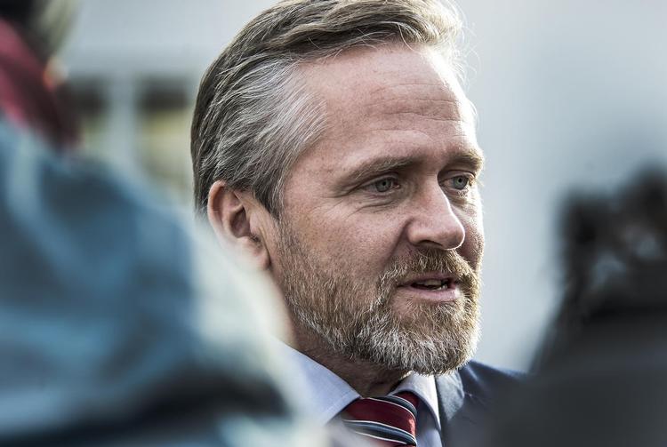 Udenrigsminister Anders Samuelsen (LA) mener selv, at han har formuleret sig uklart i forbindelse med grænsekontrollen.  