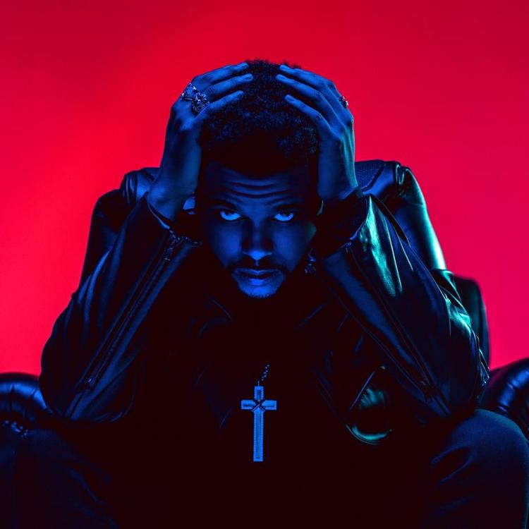 På sit tredje album fortsatte The Weeknd med at levere potente hits om at have »Devil on my lap and a cross on my neck«.  