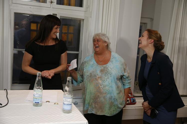 SKIFTEDAG. Thyra Frank (LA) overtager ældreområdet fra forhenværende sundhedsminister Sophie Løhde (V). 