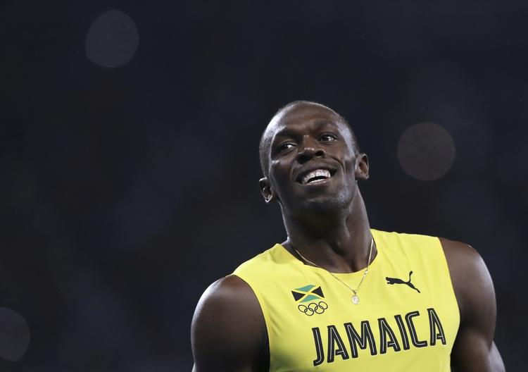 HOLDBAR. Usain Bolt har svært ved at trække sig tilbage fra alverdens løbebaner og tager en sæson til. 