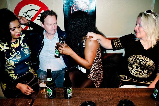 Daniel_Hjorth_Politiken_CafeLouise005