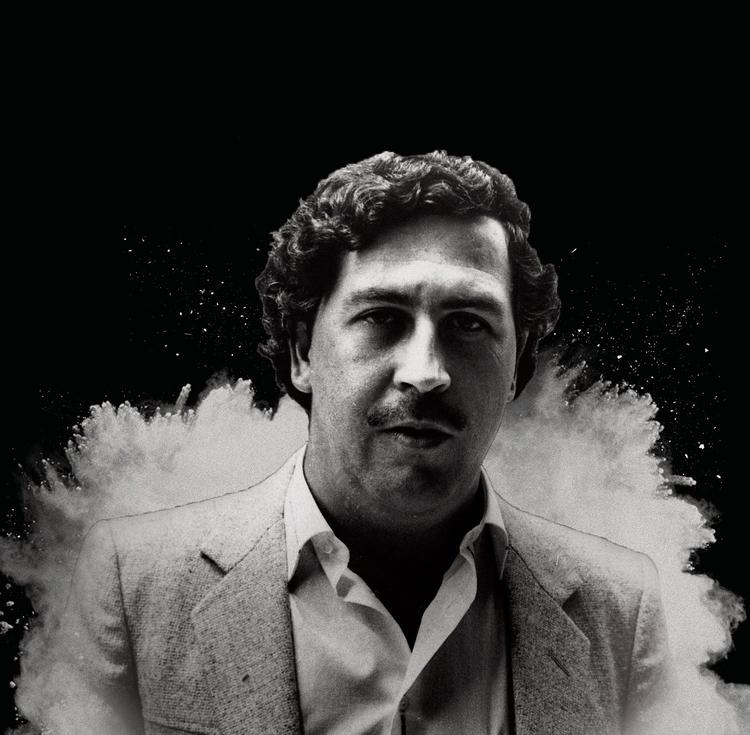 Escobar. Du har muligheden for at komme helt tæt på den berygtede kokainkonge Pablo Escorbar, når de to agenter, der hele tiden var i hælene på ham, kigger forbi København. 