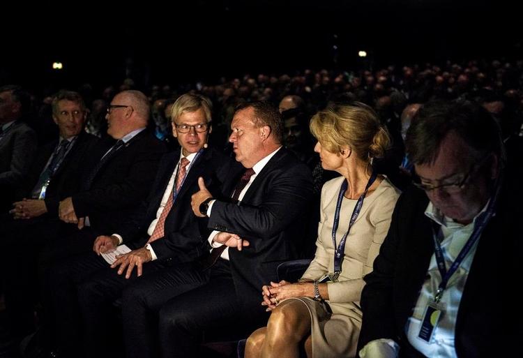 STØTTE. Statsminister Lars Løkke Rasmussen (V) i selskab med Karsten Dybvad, adm. direktør i Dansk Industri, der sammen med sine to søsterorganisationer leverede et tocifret millionbeløb til regeringspartierne ved det seneste folketingsvalg. 