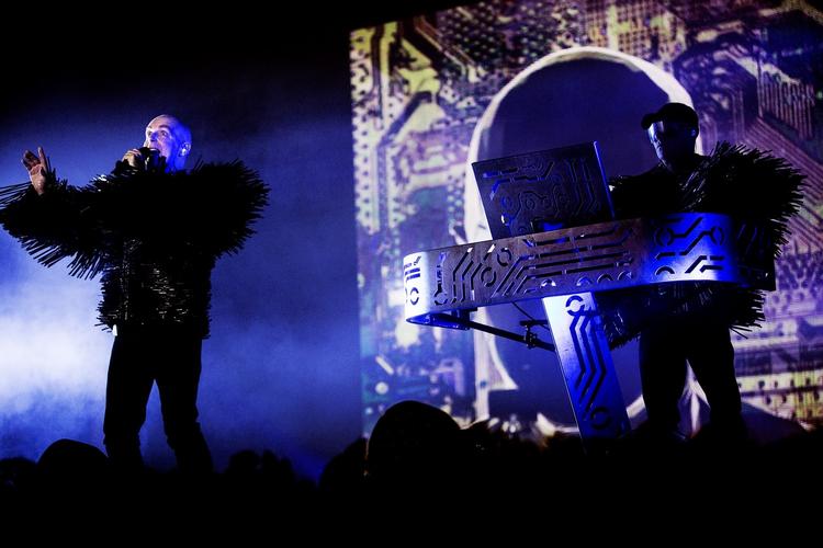 Veteraner. I 2014 viste Pet Shop Boys på Smukfest, hvordan man »flår mærkatet ’falleret’ af ryggen og gør comeback af helt andre dimensioner«. 