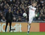 FARLIG. Christian Eriksen scorer igen for Tottenham, der holder snor i toppen af Premier League. 