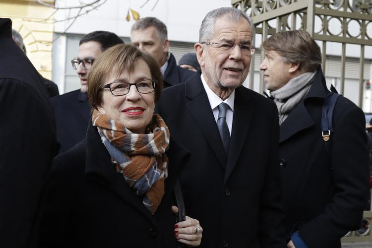 PRÆSIDENT. Alexander Van der Bellen er Østrigs nye præsident og kan flytte ind på det fornemme slot, Hofburg, i Wien. 