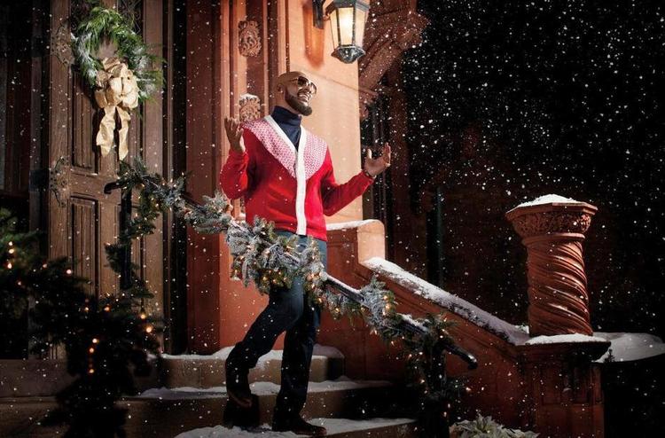 romantiker. R. Kelly er god i sin karikatur af en julemand, når han sunger om at »unwrappe Mrs. Santa«. Pr-foto: RCA, Universal 
