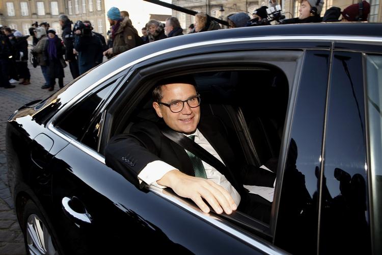 minister. Brian Mikkelsen på vej til dronningen sidste mandag, hvor han blev præsenteret som ny erhvervs- og vækstminister. 