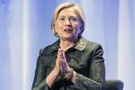 Hillary Clinton rejser i øjeblikket verden rundt for at tale om sin nye bog 'What Happened’. I mandags var hun nået til Montreal i Canada. 