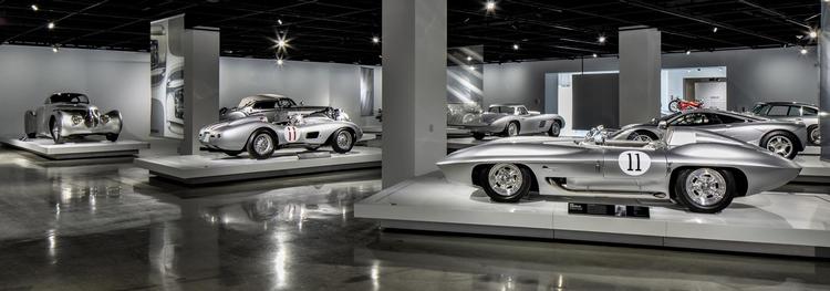 David Zaitz, Wikimedia Commons