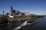 Nashville's skyline er lille og undseelig, indbyggerne er overvejende hvide, gaderne er sikre og middelklassen allestedsnærværende 