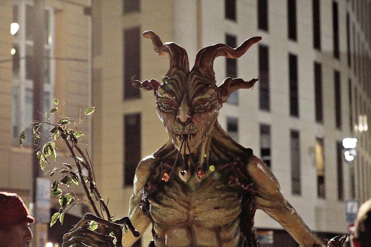 En lidt grum type er med, når Barcelona fejrer sin skytshelgen ved en festival i september.  