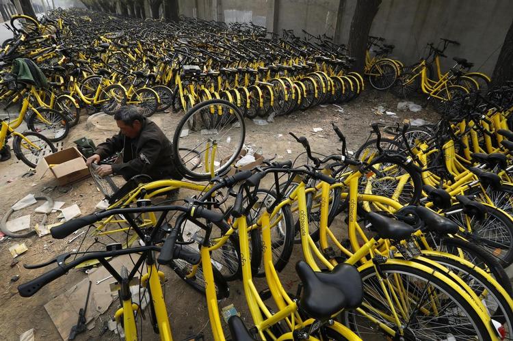 Bycykler er en stor industri i Kina. Det kræver også en del at holde cyklerne kørende.  