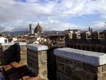 I gamle dage blev der skudt fra tårnet på Antica Torre, men i dag nøjes hotelgæster med at nyde udsigten over Firenze. 