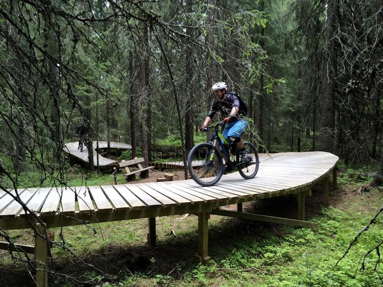 I 2016 steg antallet af sommerovernatninger i norske Trysil med 44 procent i forhold til året før. Den helt store årsag hertil er skisportsstedets fokus på mountainbikes, der trækker masser af turister til.  