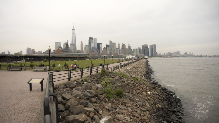 Jersey City er både afslappende og har alt, hvad du skal bruge. Og så ligger Manhatten lige på den anden side af Hudson floden. 