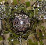 15 fæstningsværker strækker sig over 1.000 kilometer i Italien, Kroatien og Montenegro. Her byen Palmanova i Italien.  