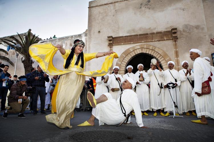 Alverdens musik mødes i Marokko ved Gnaoua festivalen i den lille fiskerby Essaouira. 