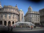 Centralt i Genova finder man den majestætiske okads Piazza de Ferrara med det ikoniske springvand. Jens Sloth