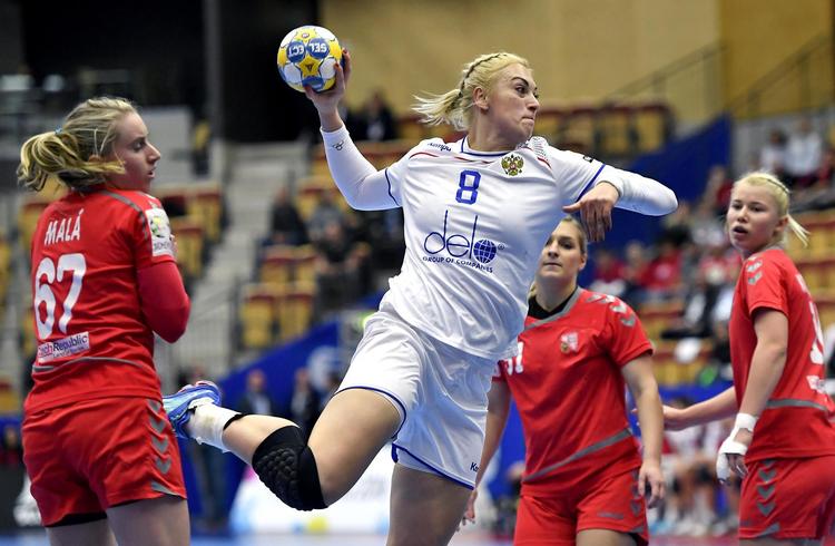 Anna Sen er en af de syv spillere i den russiske trup, der vandt OL-guld i Rio. Mod Tjekkiet scorede hun fire gange. 