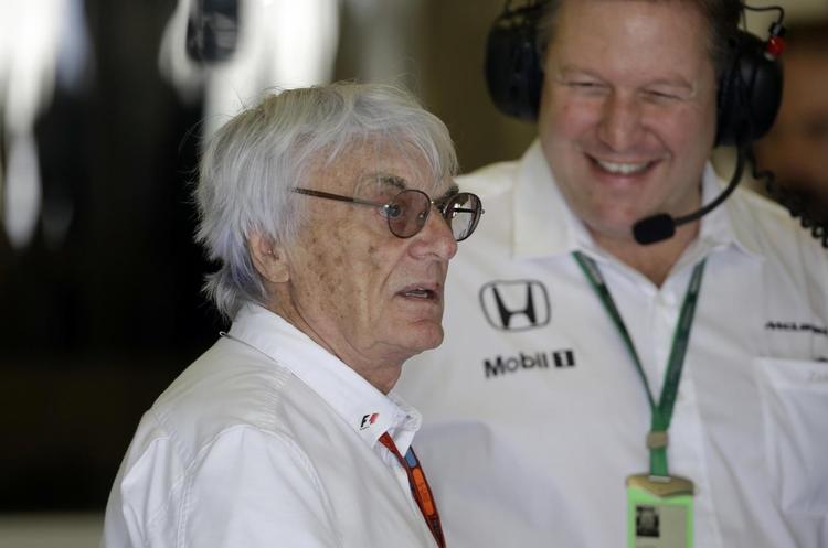 Bernie Ecclestone får fremover titel af formand emeritus og rådgiver for de nye ejere af formel 1. 