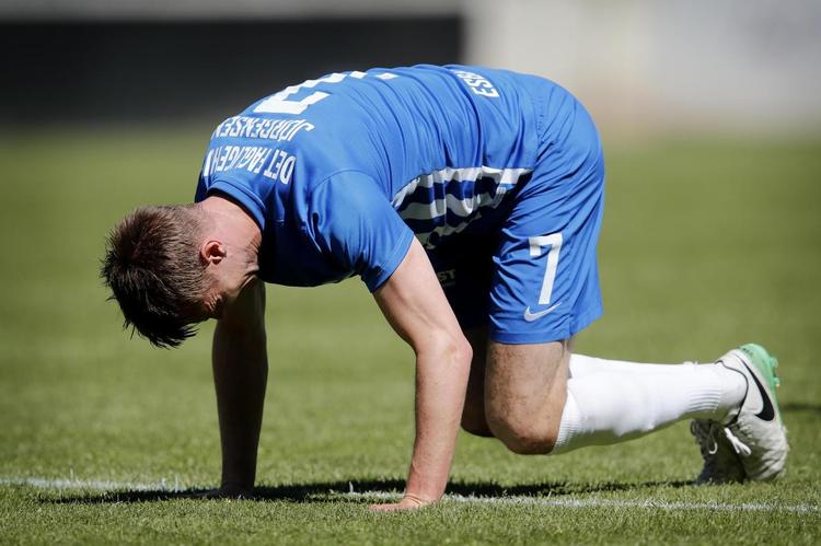 Med godt otte år i Esbjerg er Jesper Jørgensen en af de spillere, det gør særlig ondt på, at den vestjyske klub skal en tur ned i 1. division efter 3-2-nederlaget til Horsens i går. 
