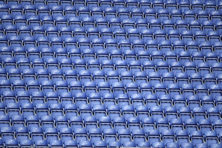 De seneste år har der været alt for mange tomme sæder på stadionerne i Superligaen, der lider under lidt af en tilskuerkrise.  