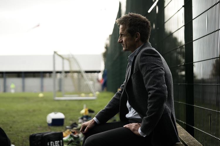 Selv om sportsdirektør Troels Bech er fuld af respekt for arbejdet i FCK, skal Østerbroklubben ikke være rettesnor for Brøndby IF. Vi er nødt til at måle vores arbejde op imod vores egne ideer, siger han. 