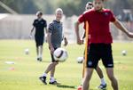 Niels Frederiksen arbejder primært i A-landsholdets tjeneste under opholdet i Abu Dhabi. 