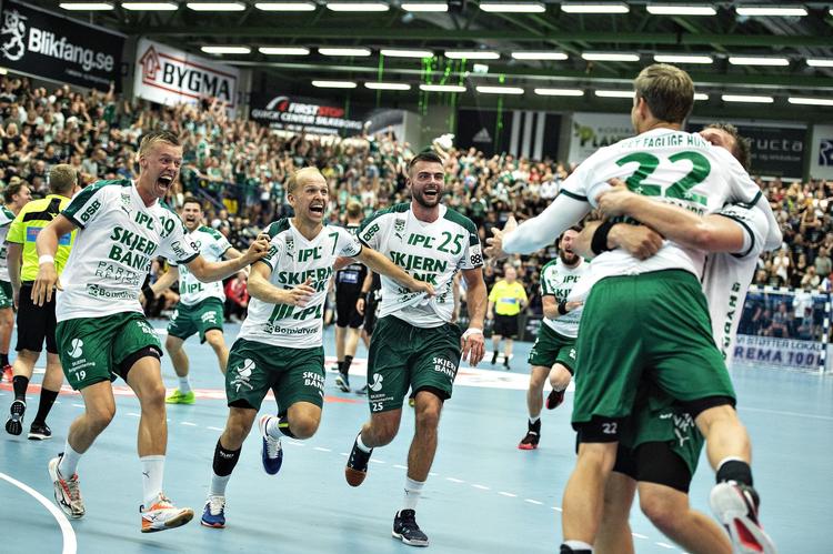 Efter to kampe var ét mål  afgørende, og så kunne Skjern juble over det danske mesterskab. Foto: Henning Bagger/Ritzau Scanpix