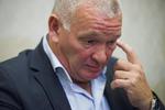 Uriaspost:  John ’Faxe’ Jensen var synligt berørt af situationen på tirsdagens sene pressemøde. Foto: Ritzau 