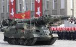 Nordkoreanske missiler bliver vist frem på Kim Il Sung-pladsen i Pyongyang, Nordkorea, i forbindelse med en militærparade 15. april 2017. 