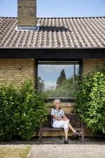 Det lignede »jeg ved ikke hvad«, da Lis Madsen flyttede i hus med familien i oktober 1968. I dag er huset familiens omdrejningspunkt. Foto: Peter Hove Olesen /POLFOTO