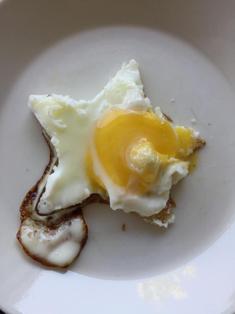 Wish lover mere, end stjerneformen kan holde – Bagsidens stjernespejlæg ser decideret uappetitlig ud. Foto:  Annette Nyvang og Wish 