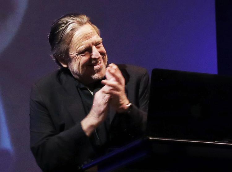 John Perry Barlow hyldede friheden på nettet, men mange af hans idealer blev trængt i baggrunden af de digitale giganters fremmarch. Richard Drew/AP